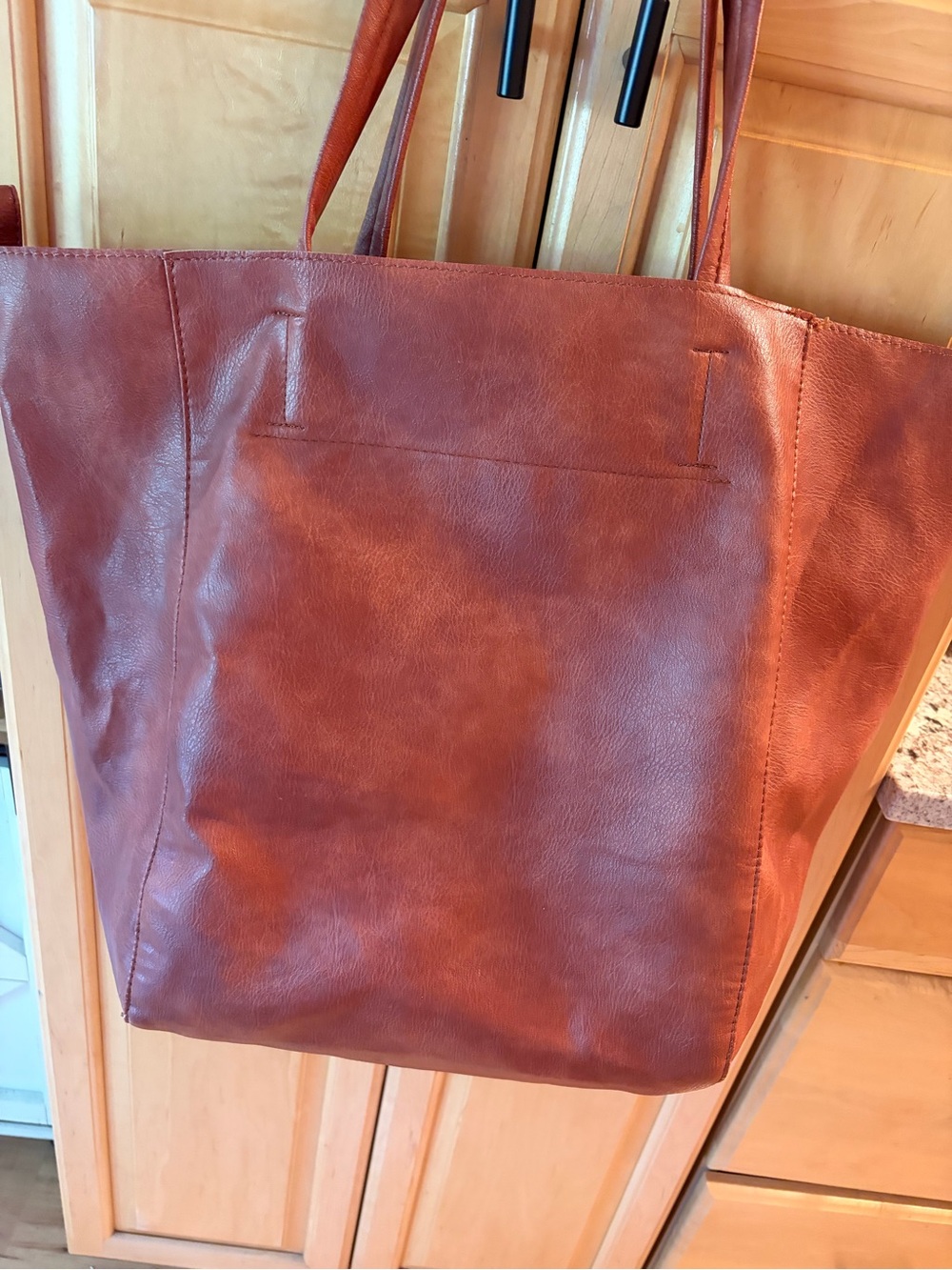 Classic Women's Leather Tote Bag in Chestnut Brown - Picture 2 of 4